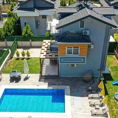 Ekin Villa, Oeluedeniz / / Tuerkiye * Φετιγιέ